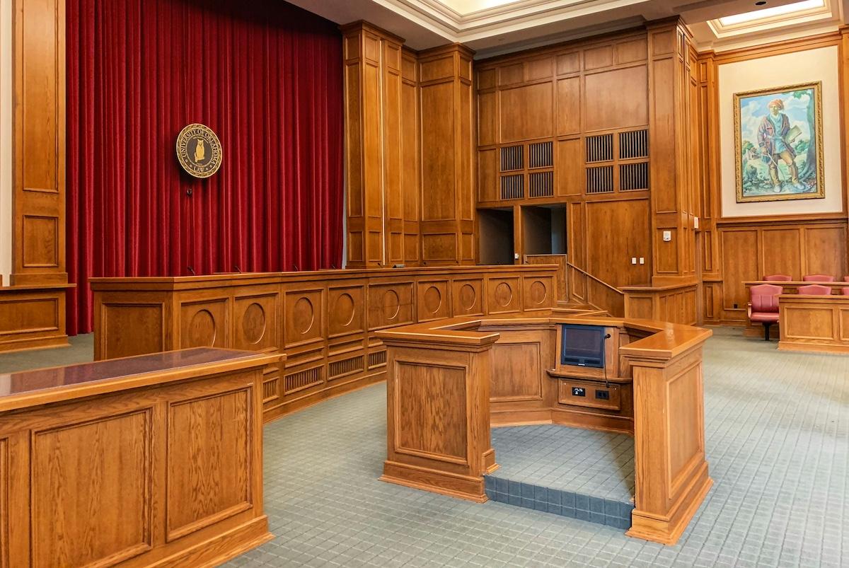 an empty courtoom and witness box