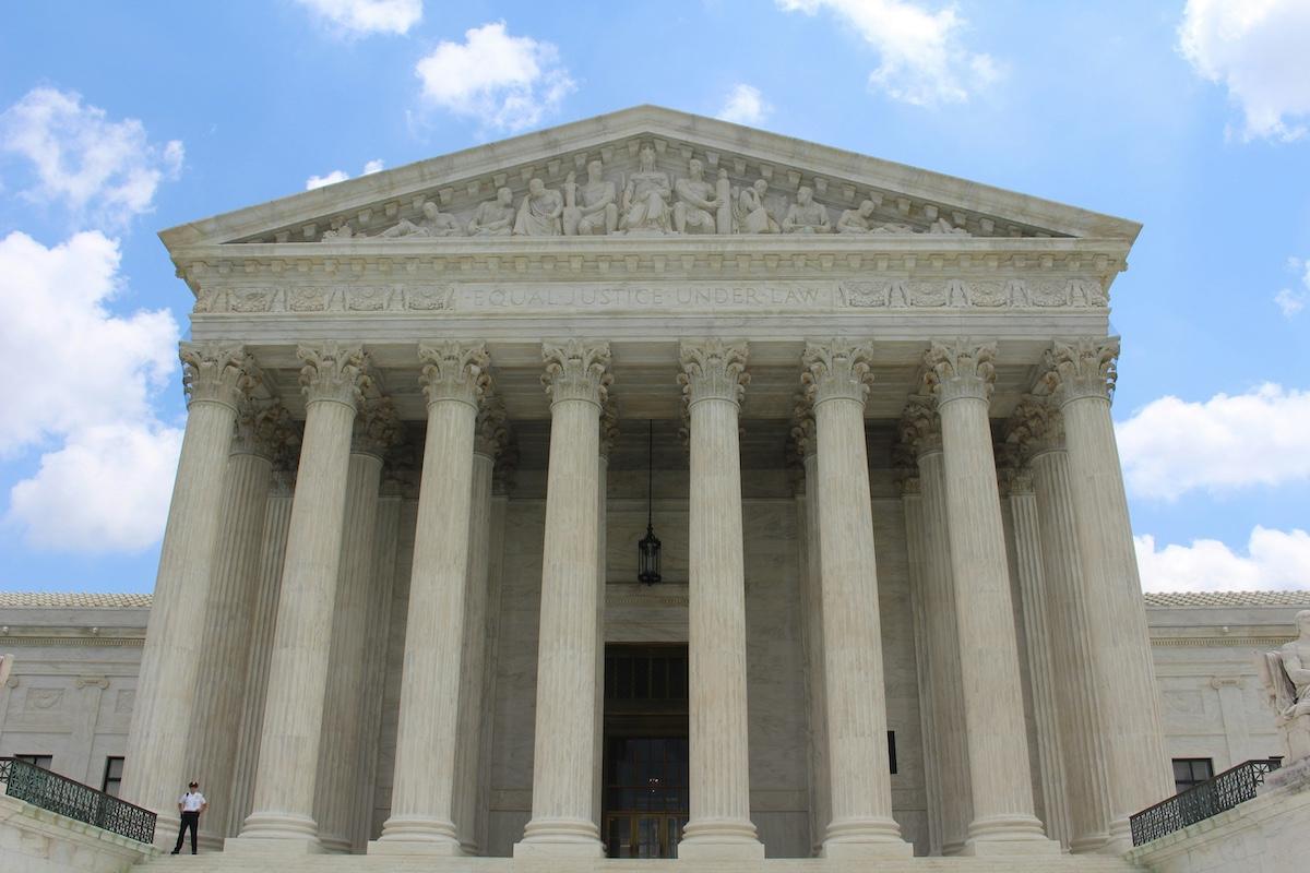 the outside of a courthouse building